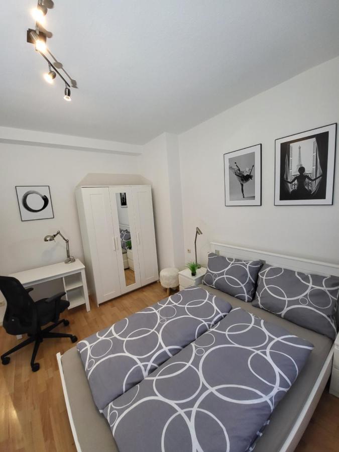 Apartment Naehe Duesseldorf Messe Expo, Airport, Train Station Duisburgo Esterno foto