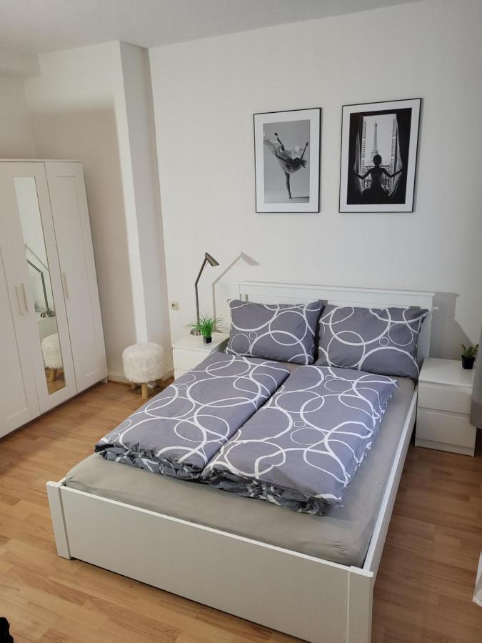 Apartment Naehe Duesseldorf Messe Expo, Airport, Train Station Duisburgo Esterno foto