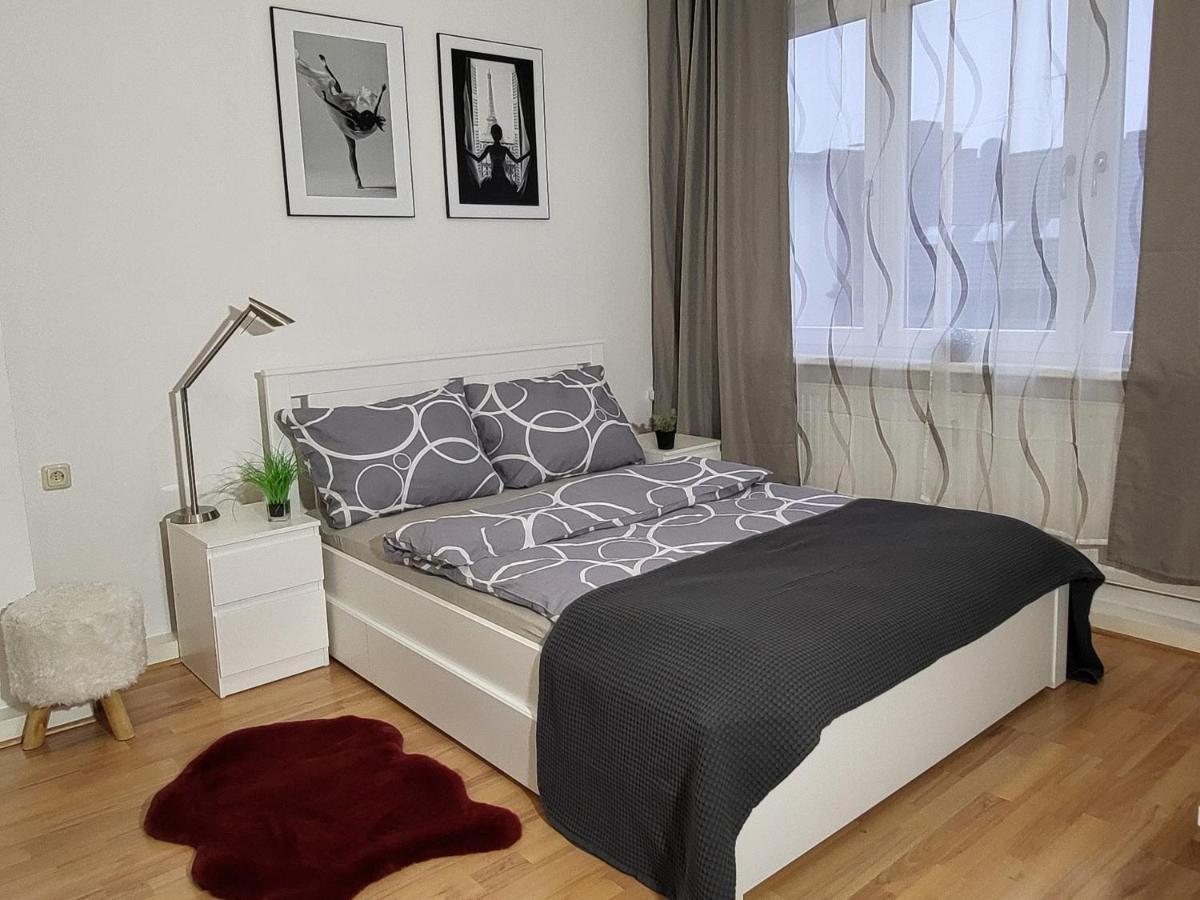 Apartment Naehe Duesseldorf Messe Expo, Airport, Train Station Duisburgo Esterno foto