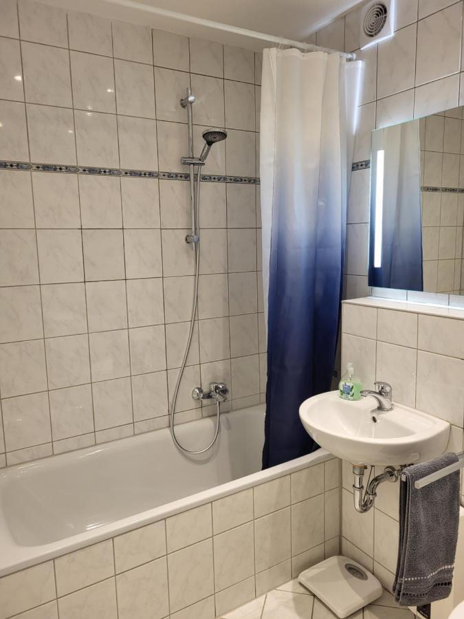 Apartment Naehe Duesseldorf Messe Expo, Airport, Train Station Duisburgo Esterno foto